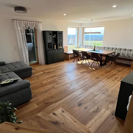 Kloecher Sunseitn 度假居 *